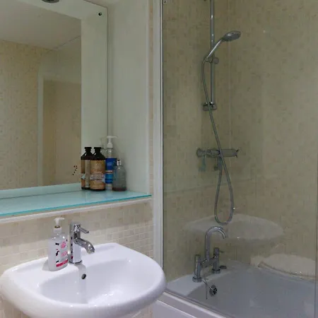 아파트 River View